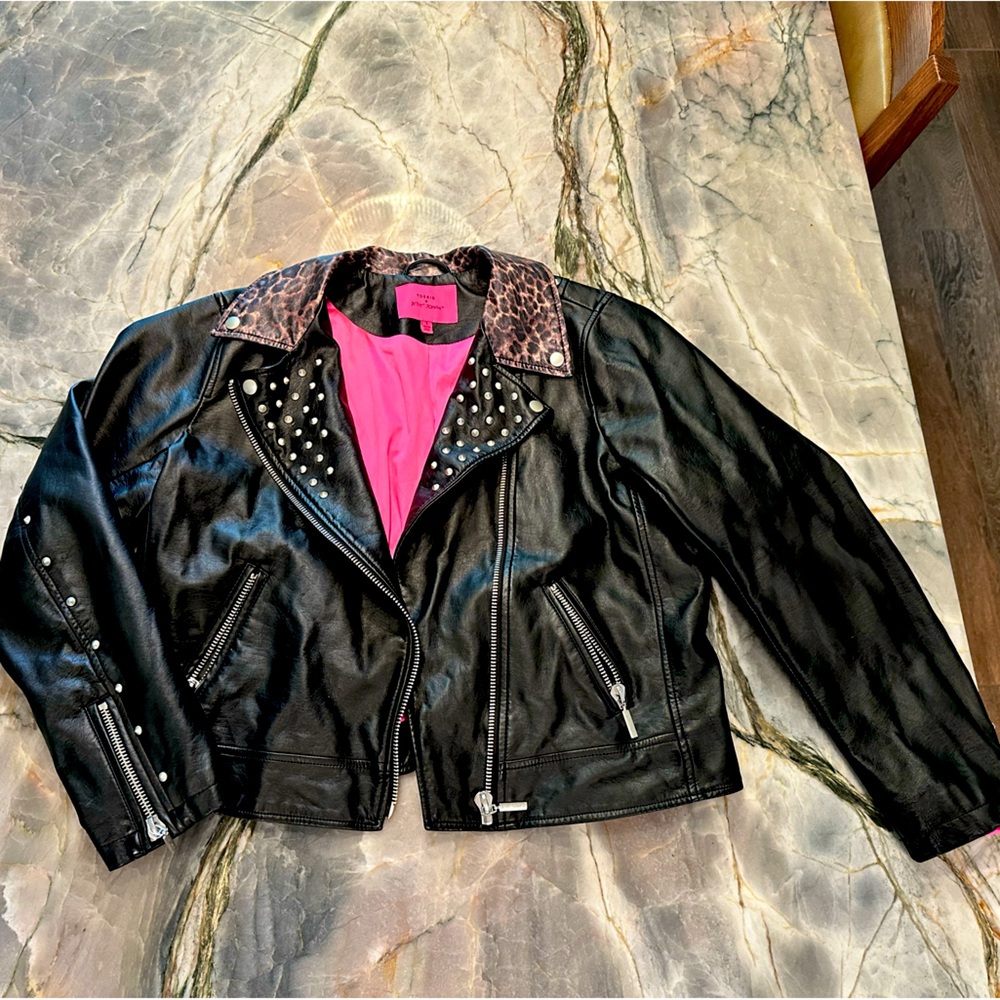 Leather jacket - Torrid & Betsey Johnson - perfect condition - size 1